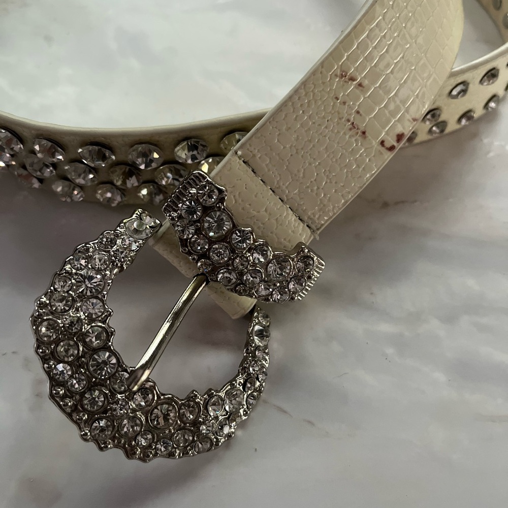Cream Rhinestone Belt - Picture 5 of 9